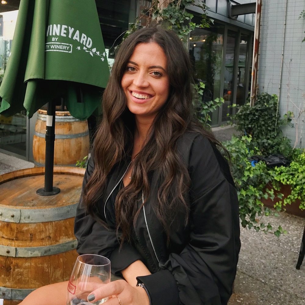 Meet your Posher, Christina